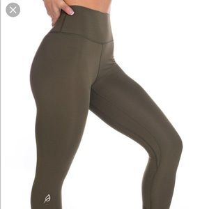 P’Tula Alaina III legging